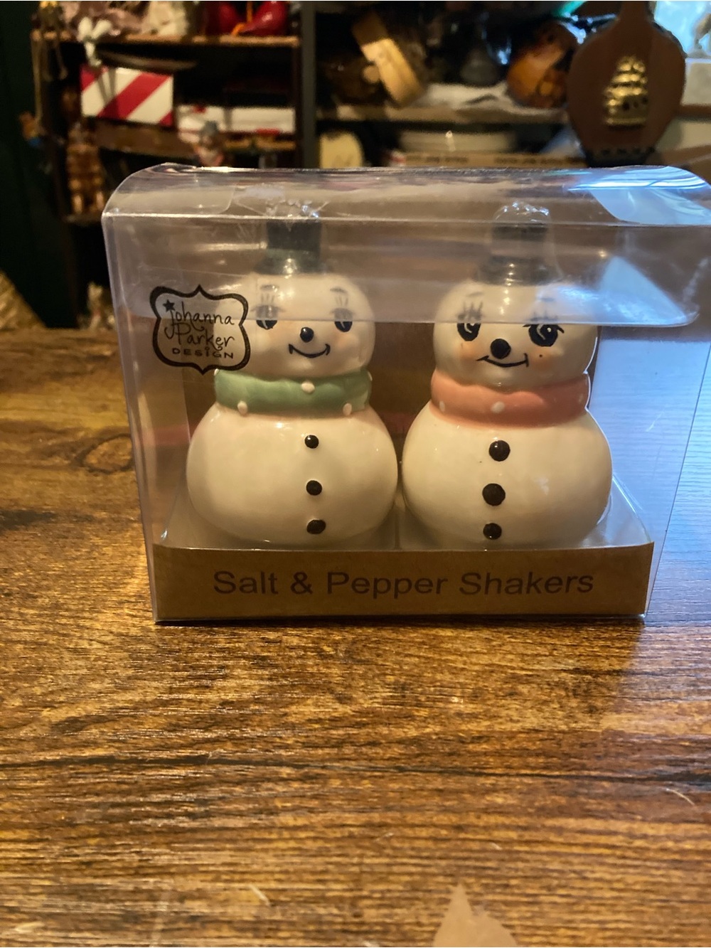 Johanna Parker snowman salt and pepper shakers